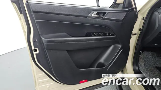 KG_Mobility_Ssangyong Rexton Новый Rexton Sport Дизель 2.2 4WD — Фото автомобиля 24