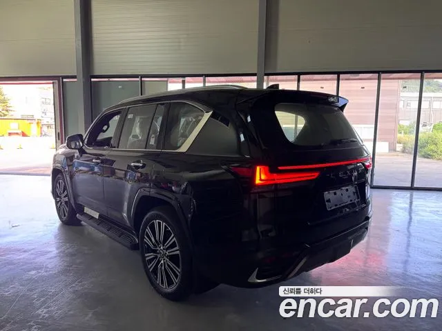 Lexus LX — Фото автомобиля 6