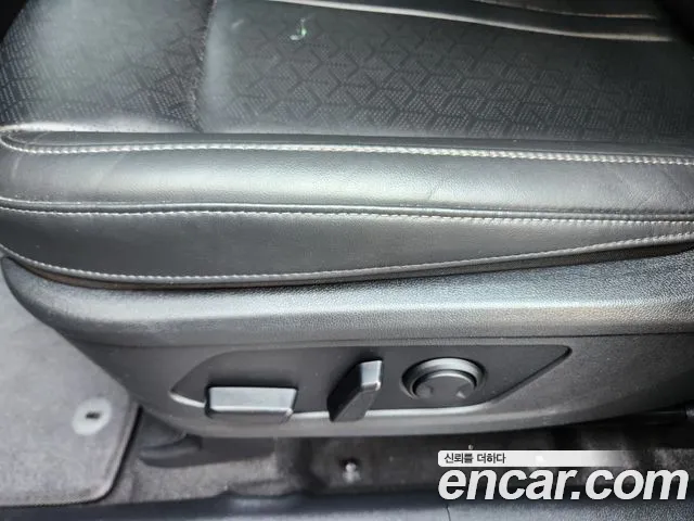 Kia Sorento Sorento 4-е поколение Дизель 2.2 4WD — Фото автомобиля 10