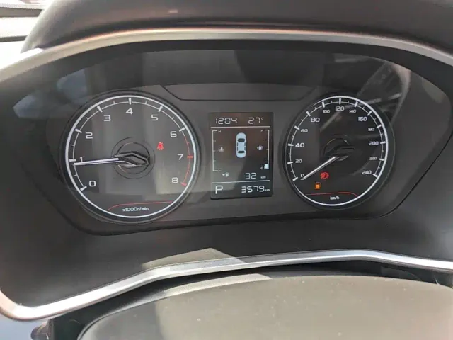 Geely Binyue — Фото автомобиля 11