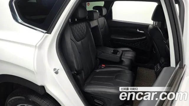 Hyundai Santafe — Фото автомобиля 10