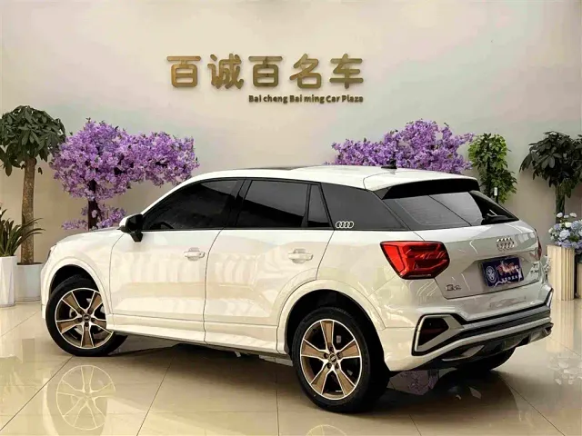 Audi Q2L — Фото автомобиля 5
