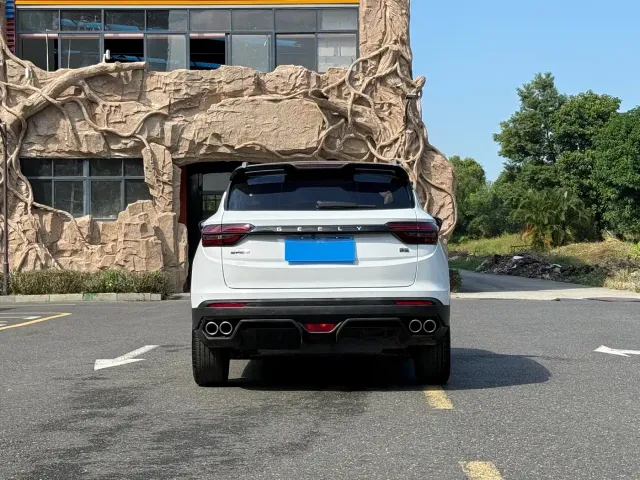 Geely Binyue — Фото автомобиля 3