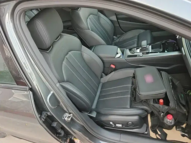 Audi A4L — Фото автомобиля 24