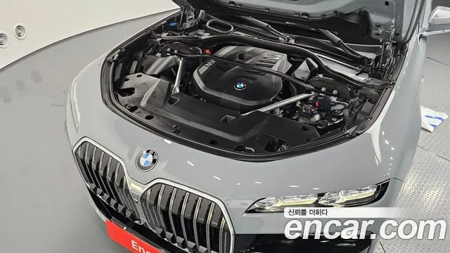 BMW 7 Series G70 — Фото автомобиля 9