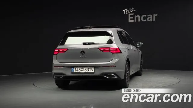 Volkswagen Golf Golf 8 поколение 2.0 TDI Prestige — Фото автомобиля 3