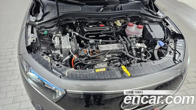 Mercedes-Benz EQA — Фото автомобиля 6