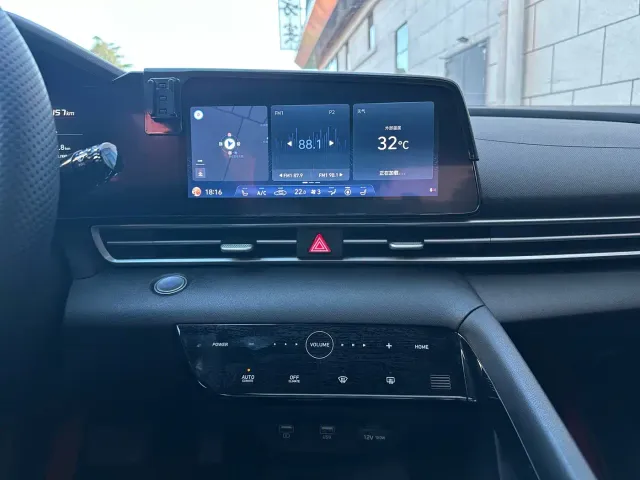 Hyundai Elantra — Фото автомобиля 11