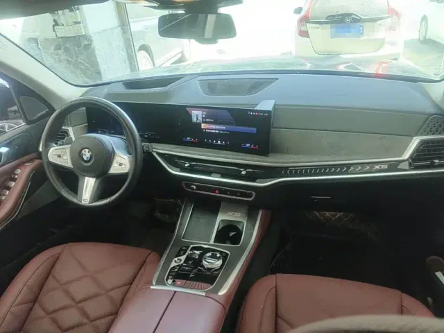 BMW X5 — Фото автомобиля 12
