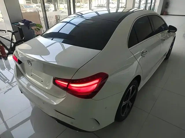 Mercedes-Benz A-Class — Фото автомобиля 5