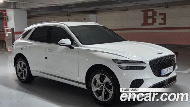 Фотография автомобиля — Genesis GV70