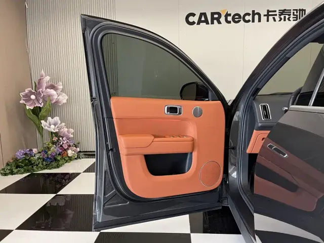 Li Auto L7 — Фото автомобиля 16