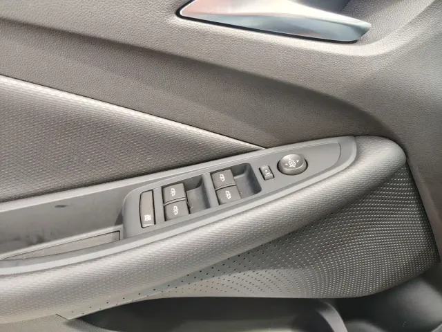 Buick Verano — Фото автомобиля 18
