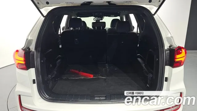 KG_Mobility_Ssangyong Rexton Rexton Arena Дизель 2.2 4WD — Фото автомобиля 20