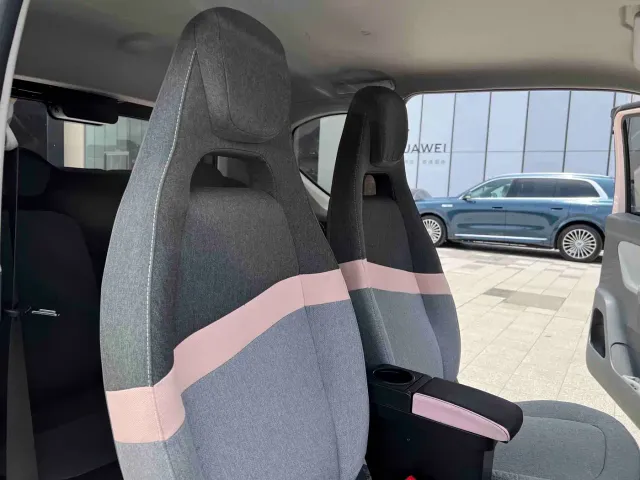 Wuling Hongguang Mini EV — Фото автомобиля 14