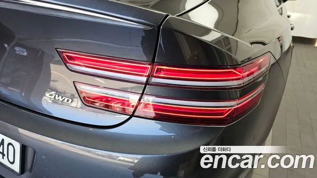 Genesis G80 Бензин 2.5 турбо AWD — Фото автомобиля 20