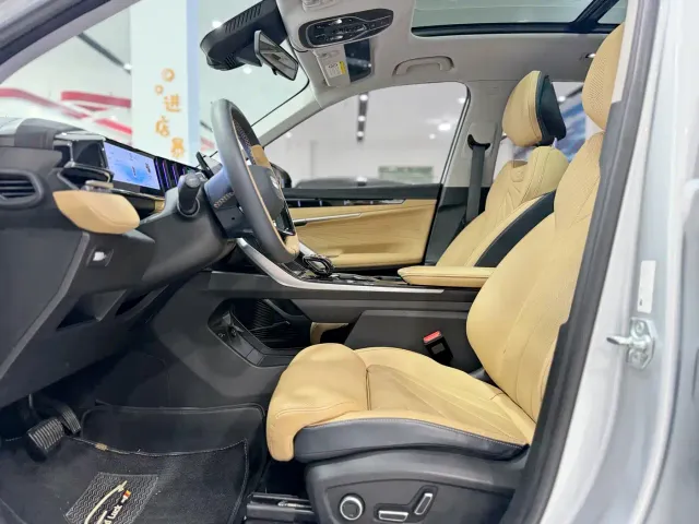 Geely Boyue L — Фото автомобиля 4
