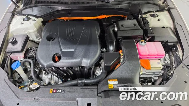 Hyundai Grandeur (New) Hybrid — Фото автомобиля 9