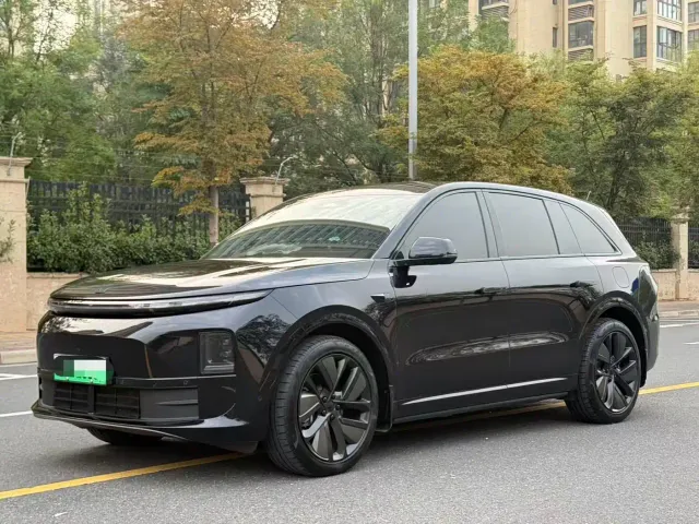 Фотография автомобиля — Li Auto L6