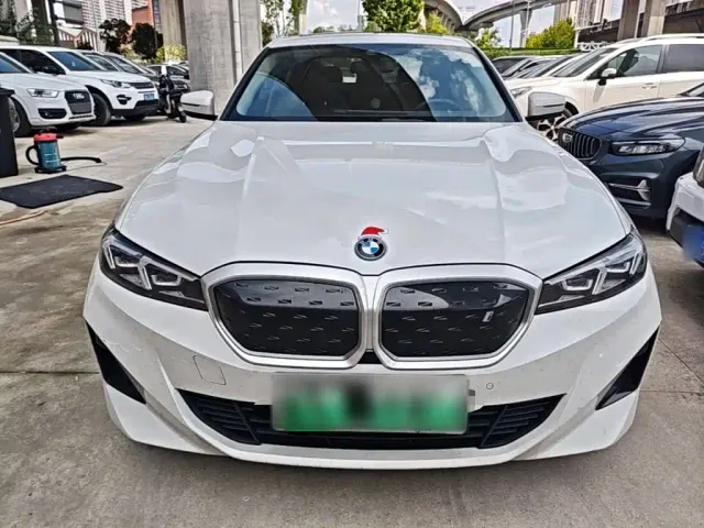 BMW i3 — Фото автомобиля 2