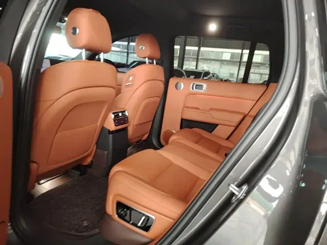 Li Auto L7 — Фото автомобиля 16