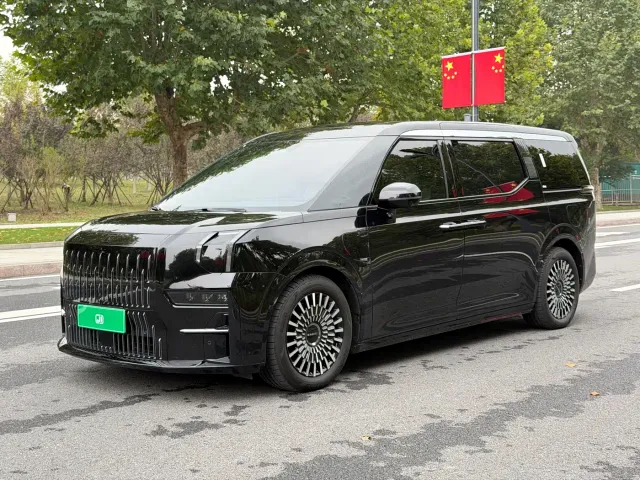 Фотография автомобиля — Zeekr 009