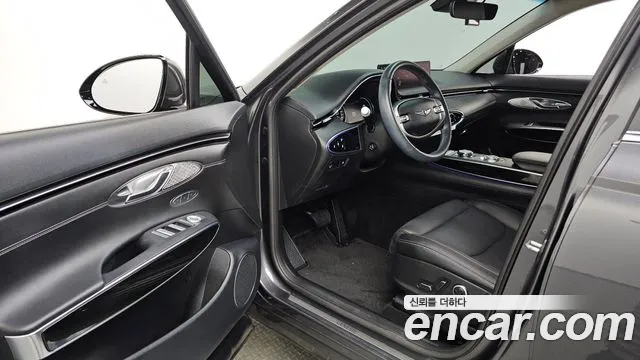 Genesis GV70 2.5T Бензин 2WD — Фото автомобиля 9