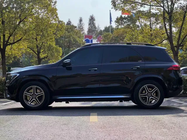 Mercedes-Benz GLE-Class — Фото автомобиля 8