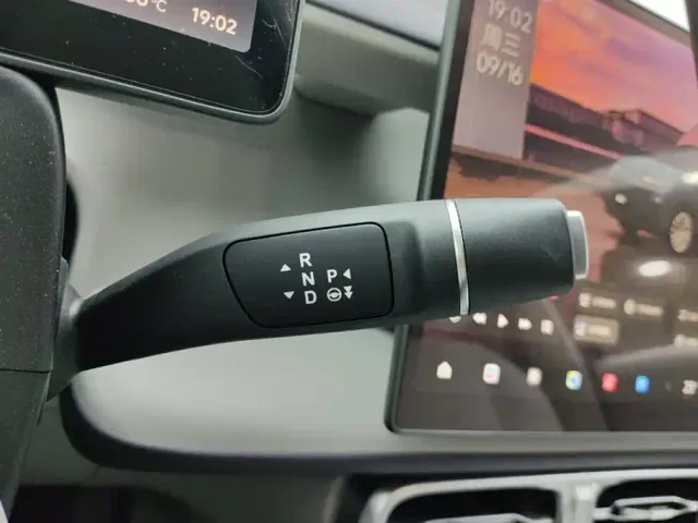 Leapmotor B10 — Фото автомобиля 16