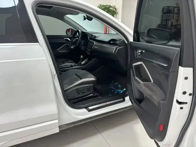 Audi Audi Q3 2023 35 TFSI Fashion Dynamic (1.4T) — Фото автомобиля 5