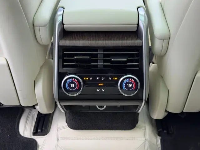 Land Rover Range Rover — Фото автомобиля 14