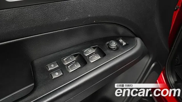 KG_Mobility_Ssangyong Rexton Новый Rexton Sport Дизель 2.2 2WD — Фото автомобиля 13