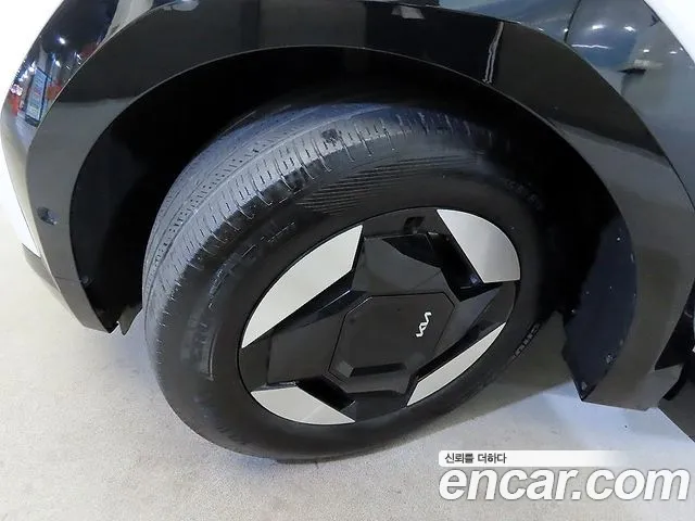 Kia EV9 — Фото автомобиля 20