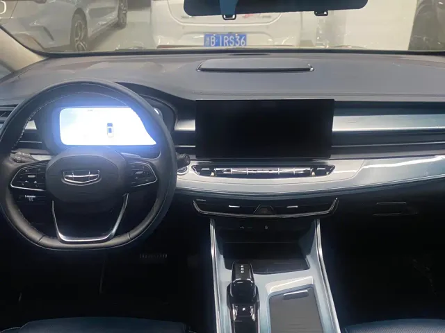Geely Jiaji — Фото автомобиля 6