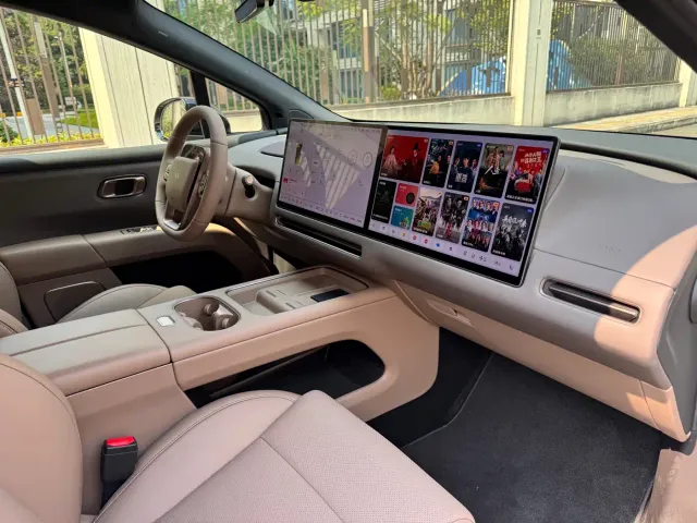 Li Auto i6 — Фото автомобиля 19