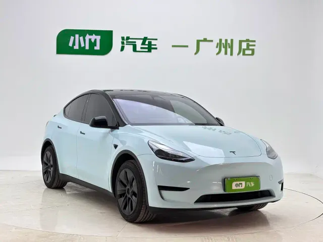 Tesla Model Y — Фото автомобиля 2