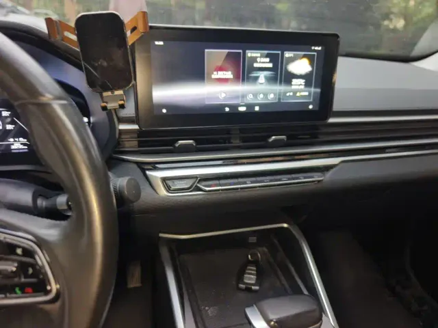 Geely Emgrand — Фото автомобиля 14