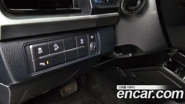 KG_Mobility_Ssangyong Rexton Новый Rexton Sport Дизель 2.2 4WD — Фото автомобиля 20