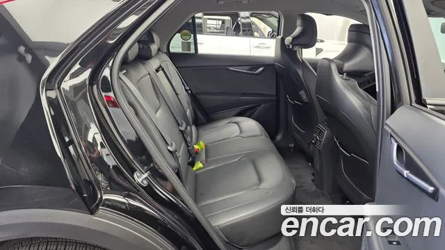 Kia Niro — Фото автомобиля 12