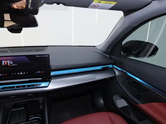 BMW BMW i5 2024 eDrive 35L M Sport Package — Фото автомобиля 25