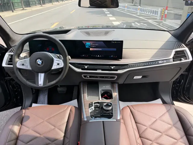 BMW X5 — Фото автомобиля 6
