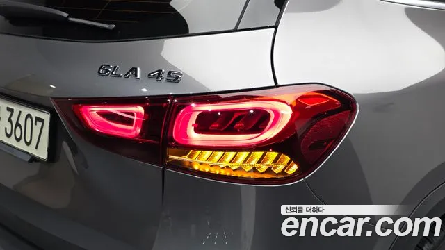 Mercedes-Benz GLA-Class H247 — Фото автомобиля 8