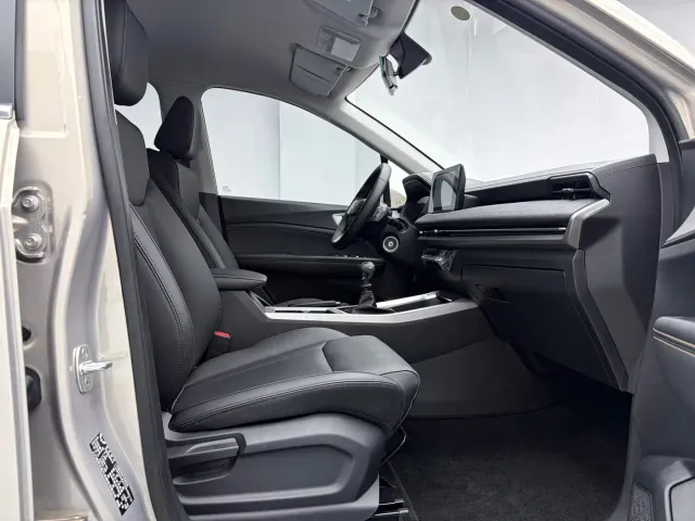 Wuling Jiachen — Фото автомобиля 15