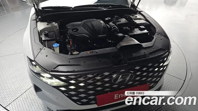 Hyundai Grandeur Новый Grandeur IG — Фото автомобиля 6