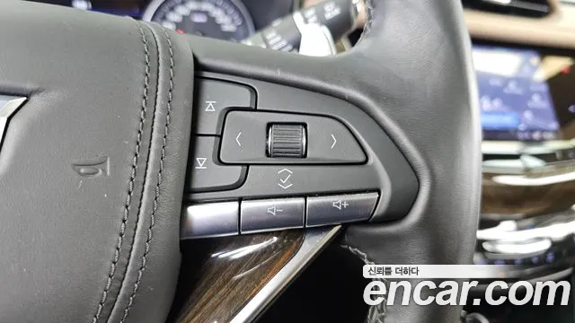 Cadillac XT6 — Фото автомобиля 25