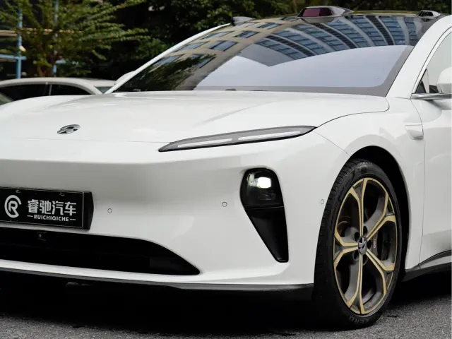 Nio ET5 — Фото автомобиля 6