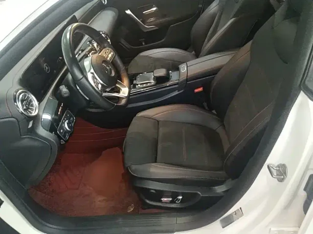 Mercedes-Benz CLA-Class — Фото автомобиля 14