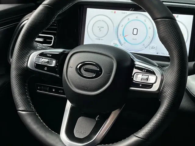 GAC Trumpchi GS8 — Фото автомобиля 23