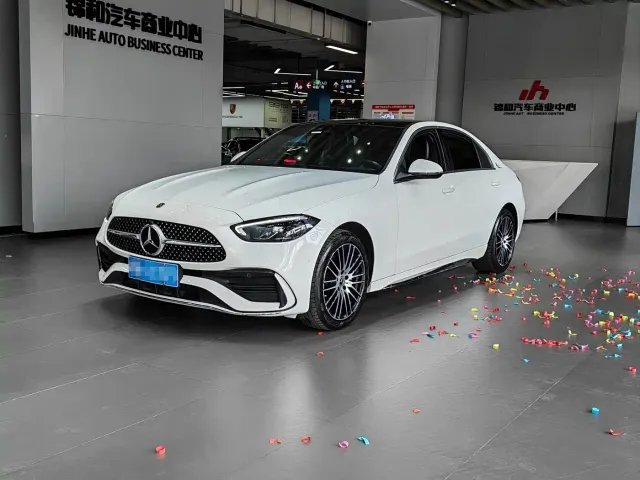 Фотография автомобиля — Mercedes-Benz C-Class