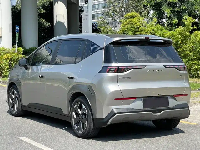 GAC Aion Y — Фото автомобиля 22